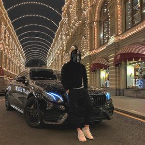 美女扒开嫩嫩的尿口让人桶
