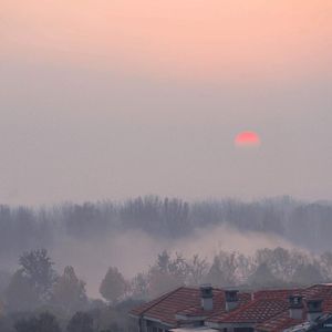 美女扒开嫩嫩的尿口让人桶
